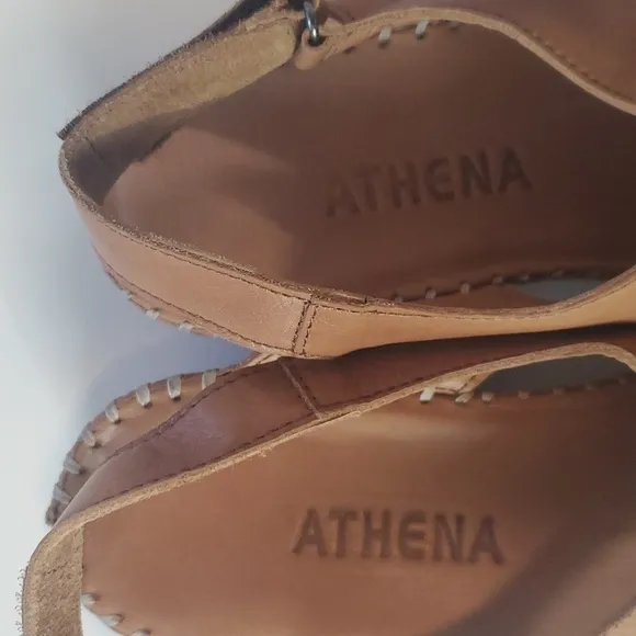 ATHENA PACIFIC Brown LEATHER CRISSCROSS FRONT COMFORT SANDALS Sz. 39