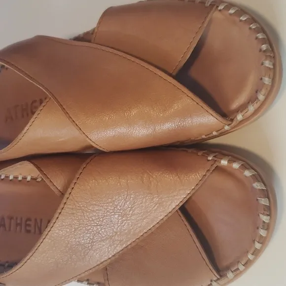 ATHENA PACIFIC Brown LEATHER CRISSCROSS FRONT COMFORT SANDALS Sz. 39