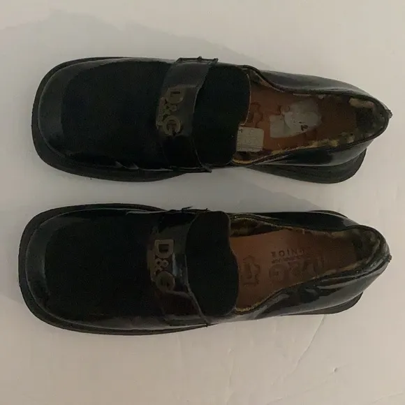 Authentic Dolce &amp; Gabbana little girls signature black patent leather loafers 12