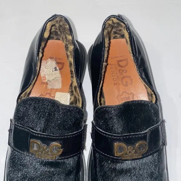 Authentic Dolce &amp; Gabbana little girls signature black patent leather loafers 12