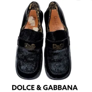 Authentic Dolce &amp; Gabbana little girls signature black patent leather loafers 12
