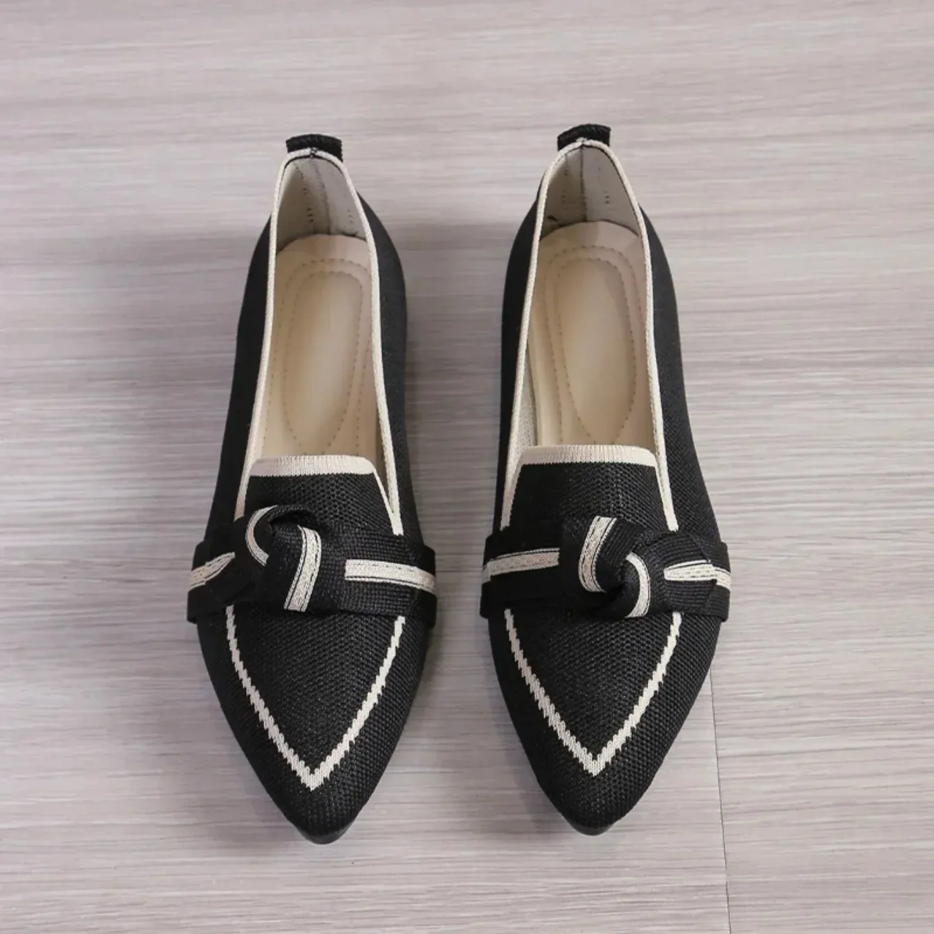 Bow Detail Knit Pointed Loafers