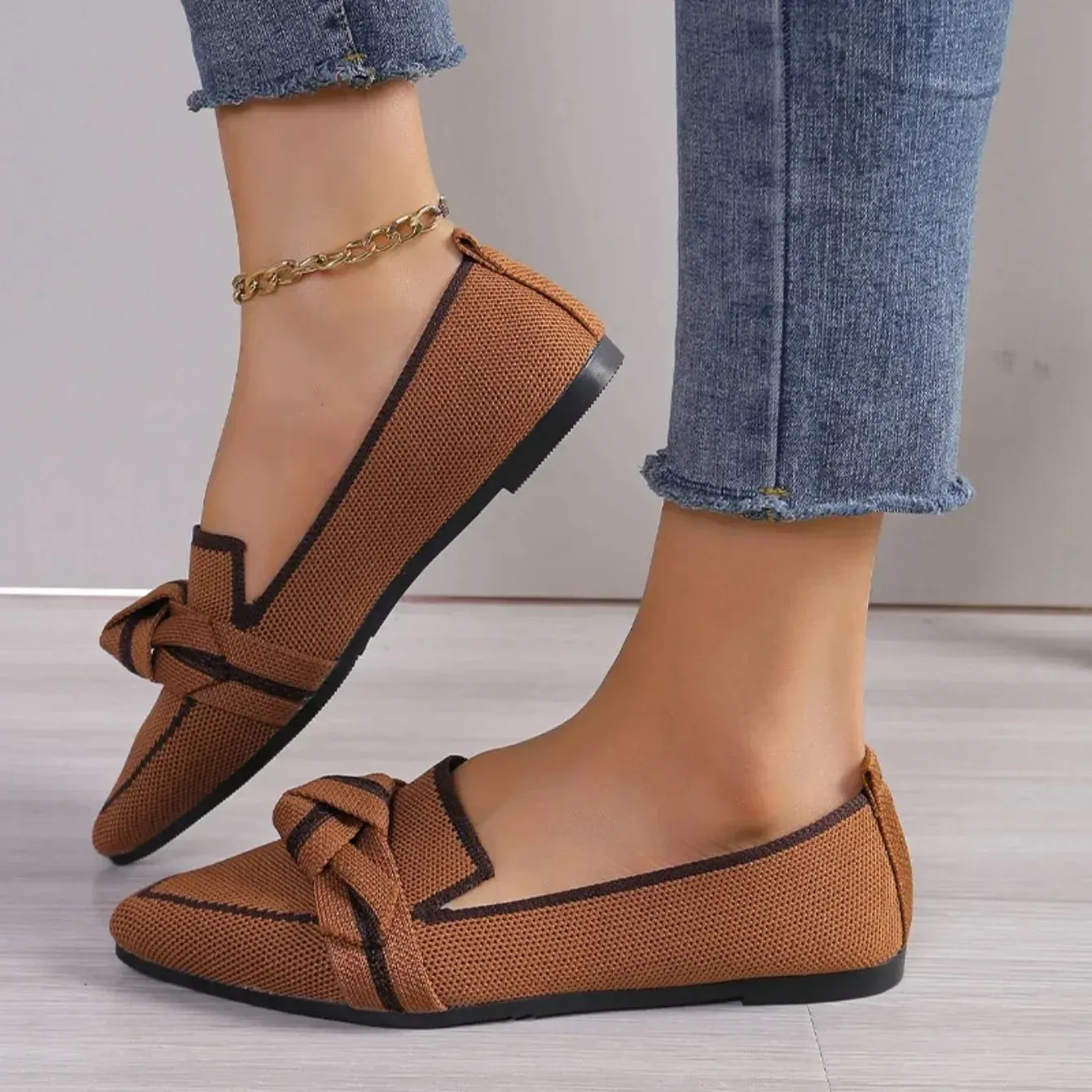 Bow Detail Knit Pointed Loafers
