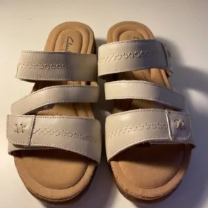 Clarks Collection taupe leather with velcro closures sandals, New