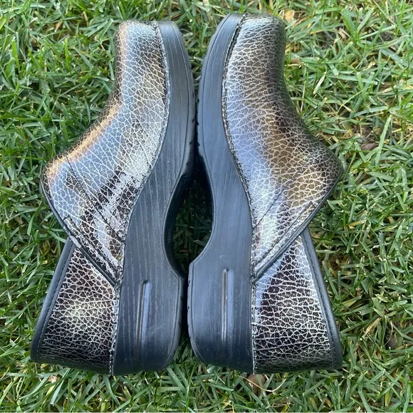 Dansko Women's Mules in Metallic Brown