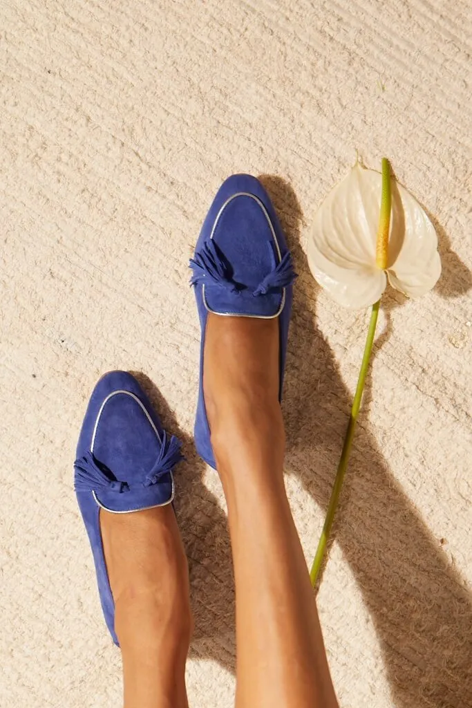 Diana in Periwinkle