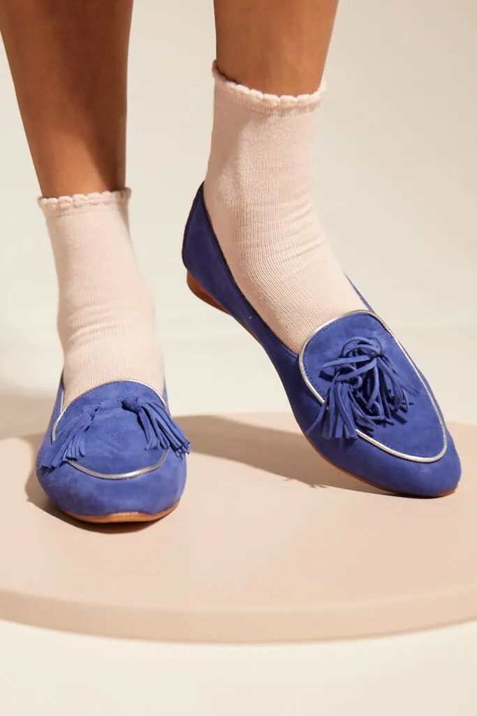 Diana in Periwinkle