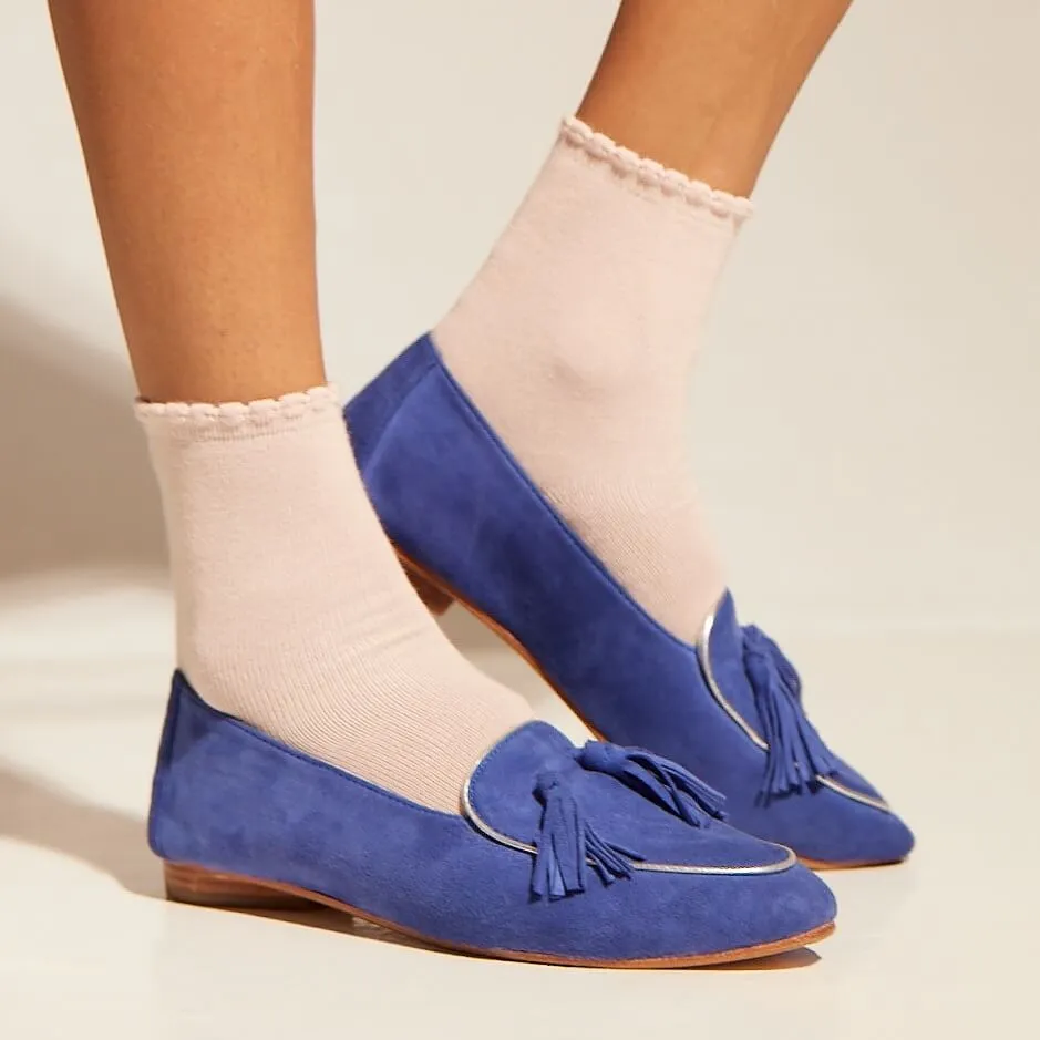 Diana in Periwinkle