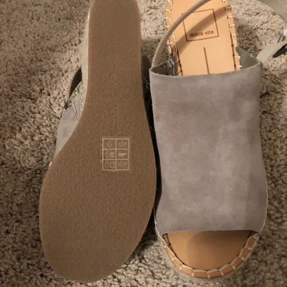 Dolce vita sandals
