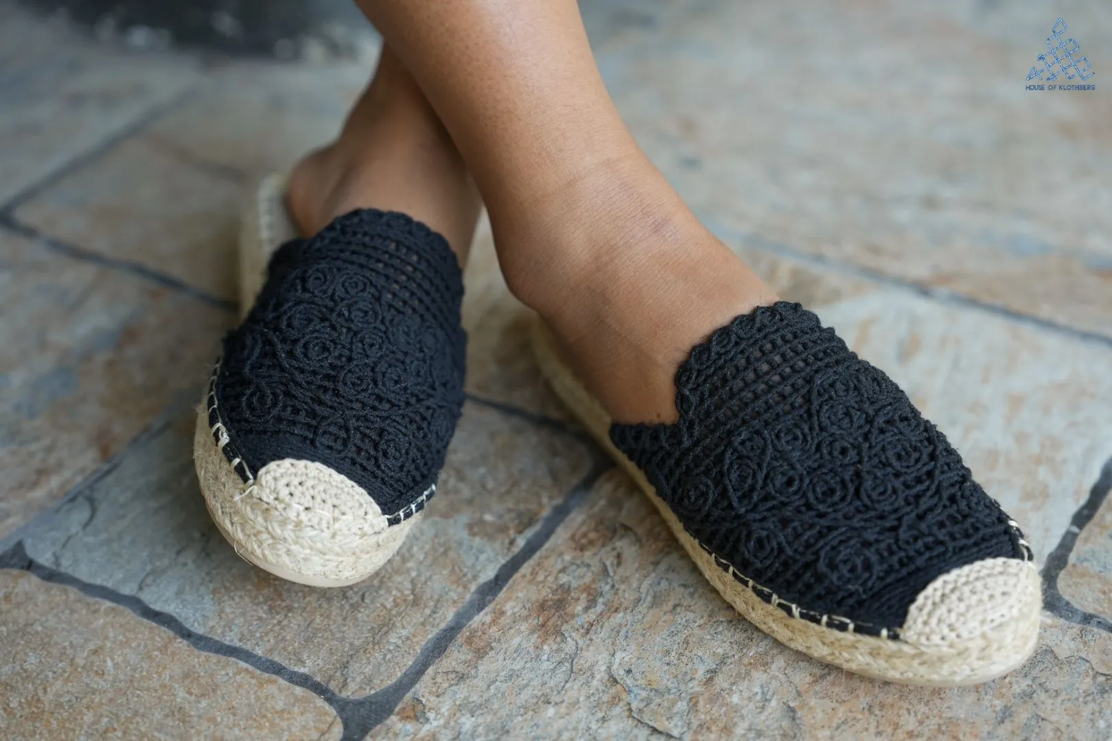 EcoChic Hakoba Mules – Black