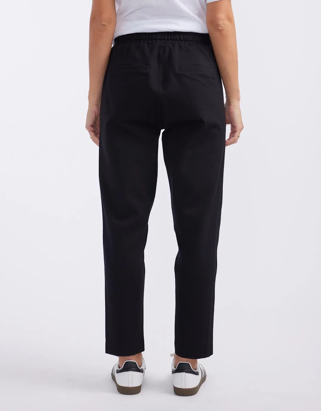 Everyday Ponte Jogger - Black On Black