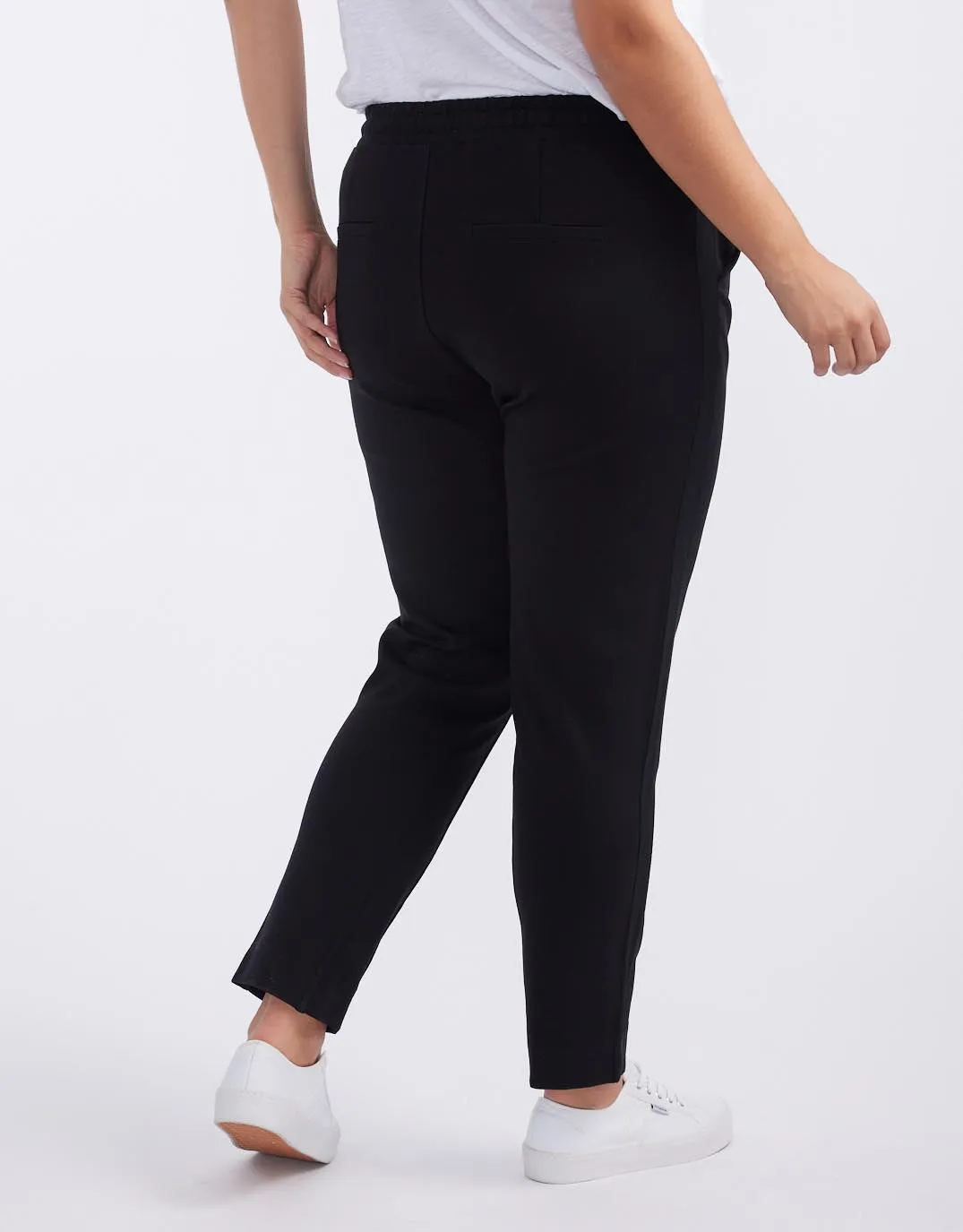 Everyday Ponte Jogger - Black On Black
