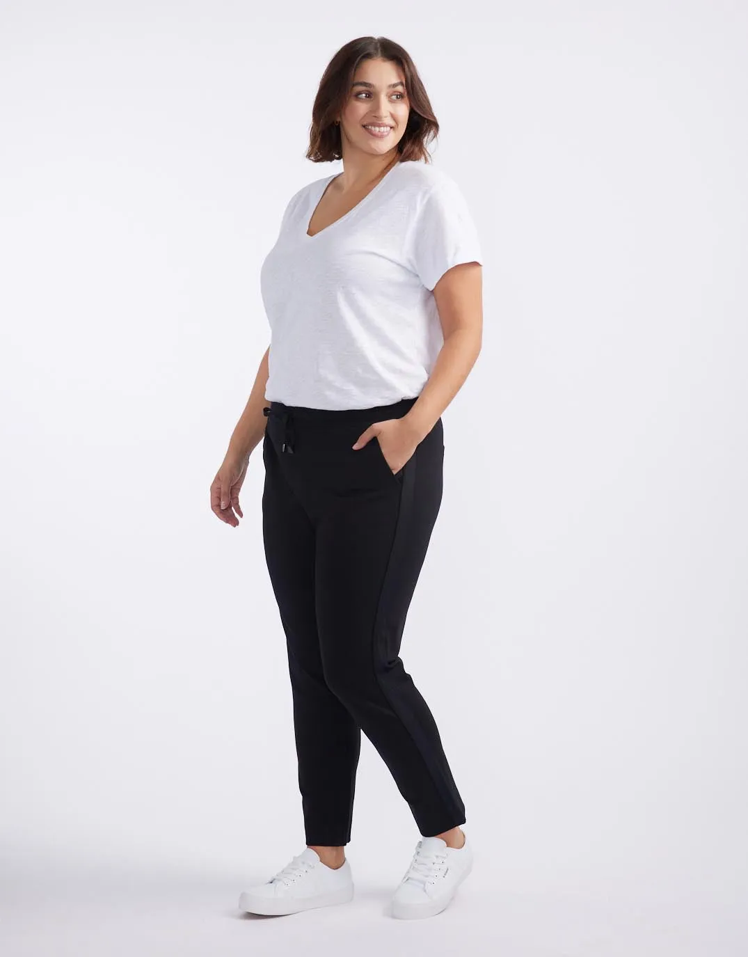 Everyday Ponte Jogger - Black On Black