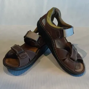 Finn Comfort Brown And Green Samara Walking Sandals
