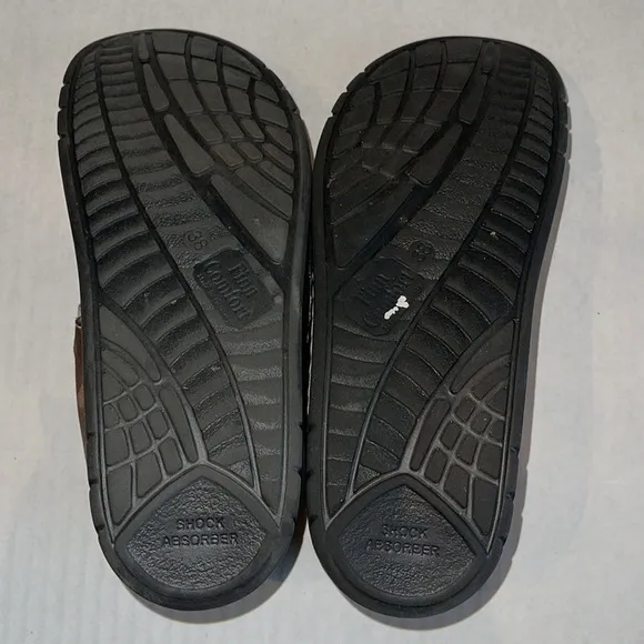 Finn Comfort Brown And Green Samara Walking Sandals