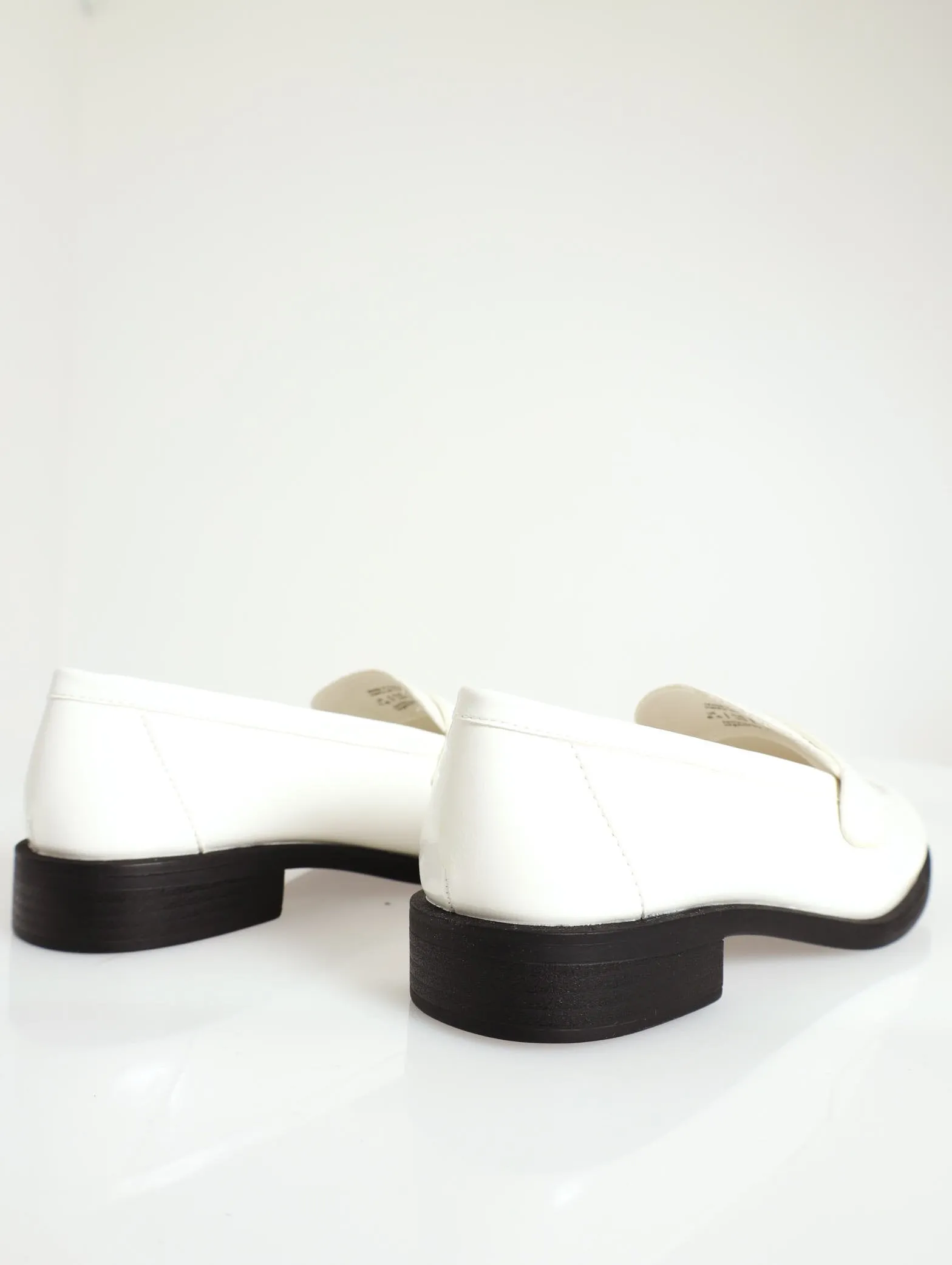 Jaylin Round Toe Penny Loafer - White