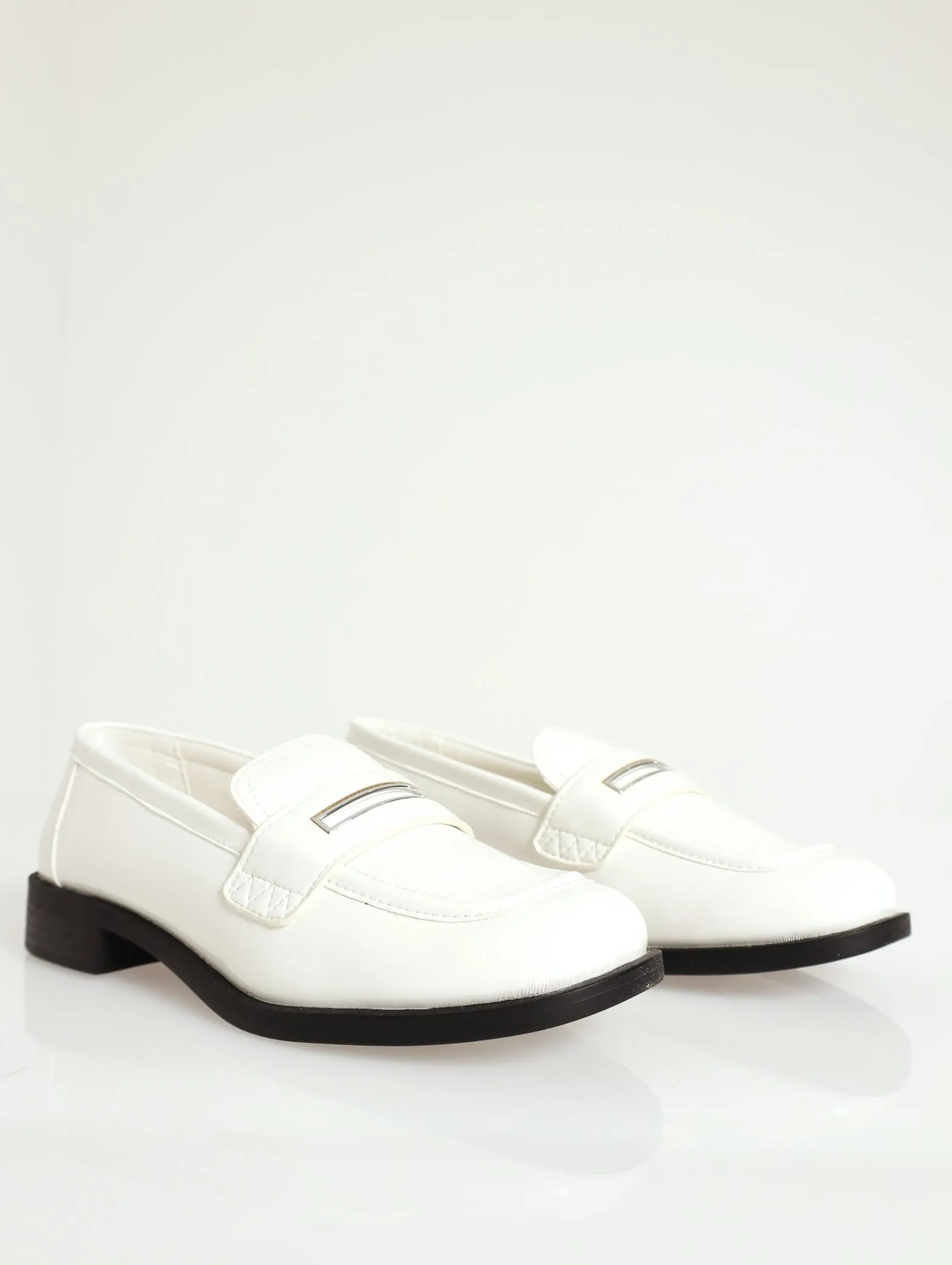 Jaylin Round Toe Penny Loafer - White