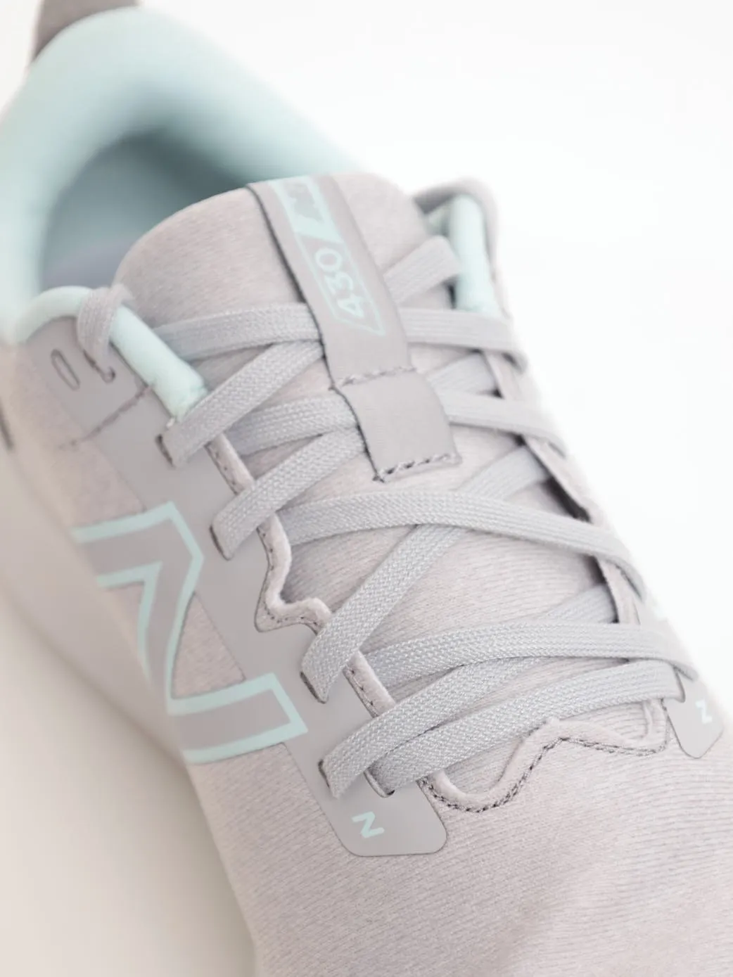 Ladies 430 V2 Sneaker - Grey
