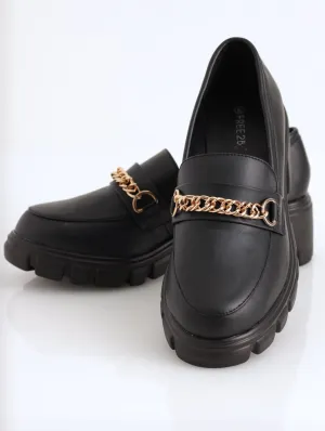 Ladies Chunky Lug Sole Loafer With Chain Trim - Black