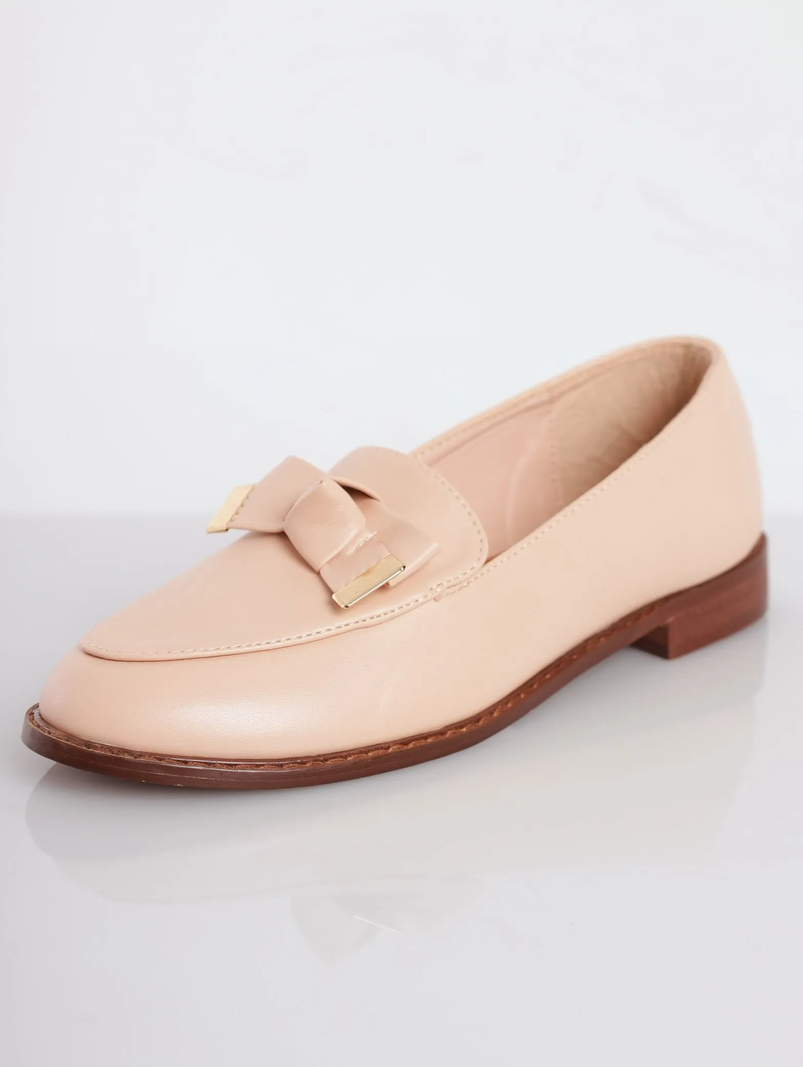 Ladies Loafer With Metal Ends Bow - Blush