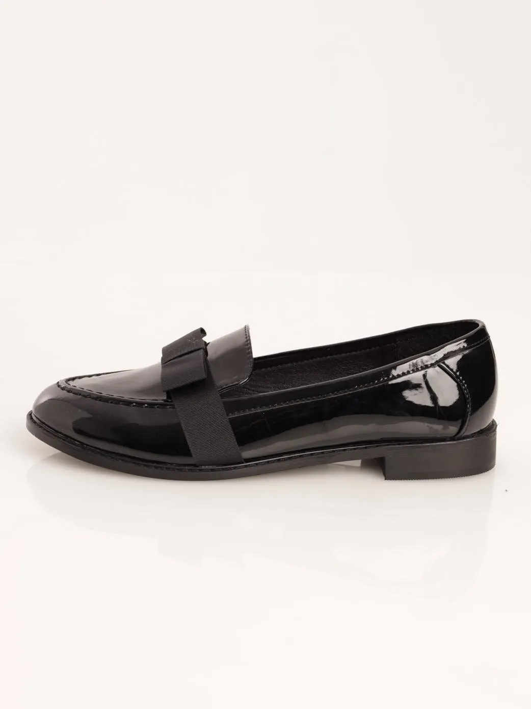 Ladies Loafer With Petersham Bow Overlay - Black