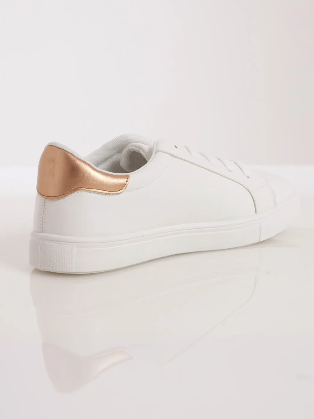 Ladies Metallic Insert With Pyramid Studs Lace-Up Sneaker - White