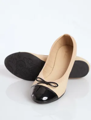 Ladies Quilted Colourblock Elasticated Pump With Bow - Oatmeal