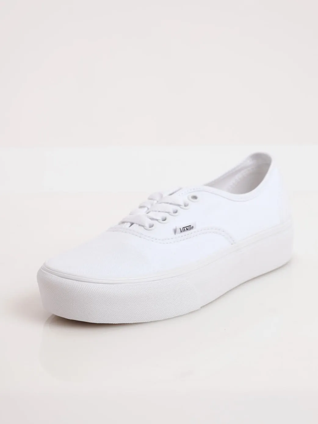 Ladies UA Authentic Platform 2.0 Sneaker - White