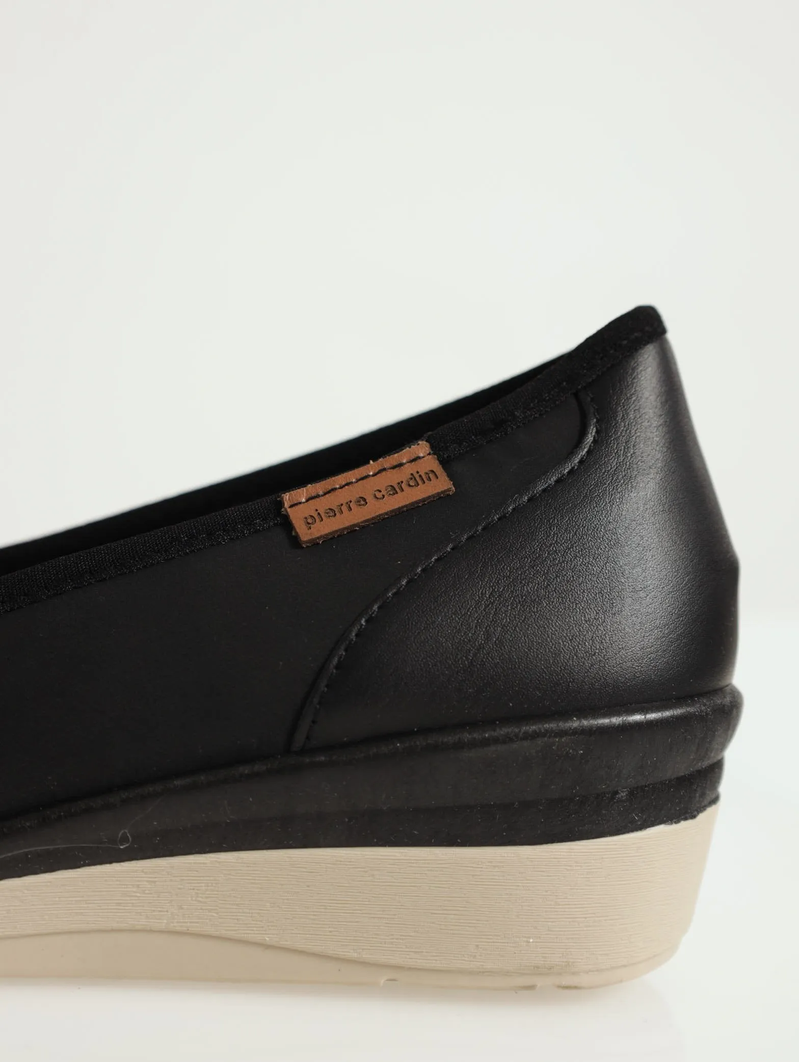 Low Wedge Comfort Pump - Black