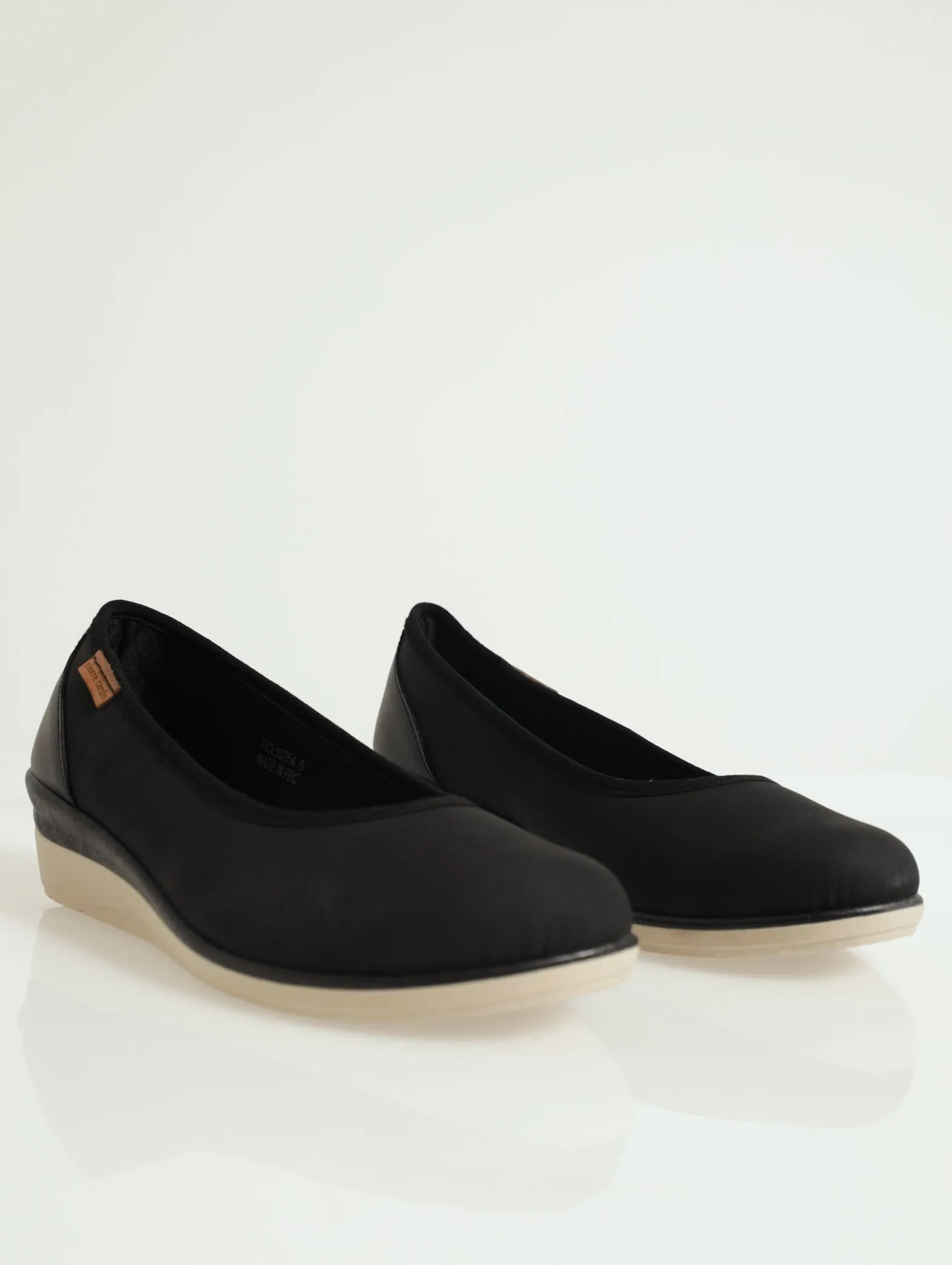 Low Wedge Comfort Pump - Black