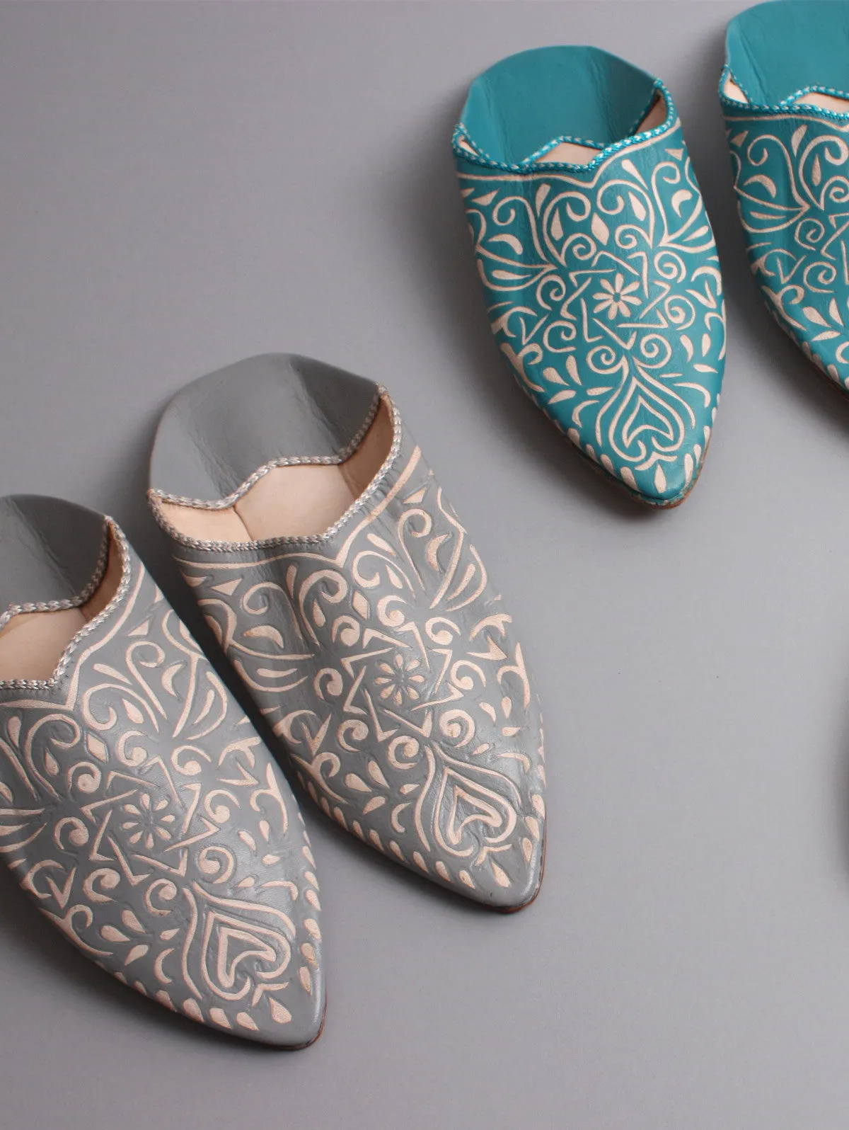 Moroccan Decorative Babouche Slippers, Grey