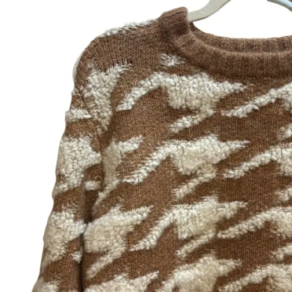 NWT Line &amp; Dot Houndstooth Plush Pullover Sweater Size M