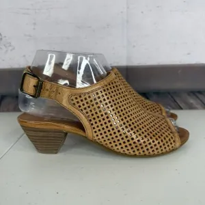 Paul Green Shoe Womens 6 Tan Leather Camel Perforated Lois Open Toe Sandal