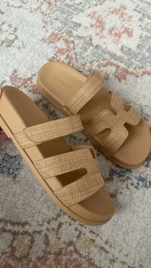 Raffia Sandals / Tan