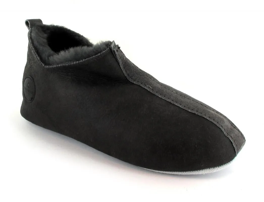 SHEPHERD Men's Ankle-High Shearling Slippers Henrik