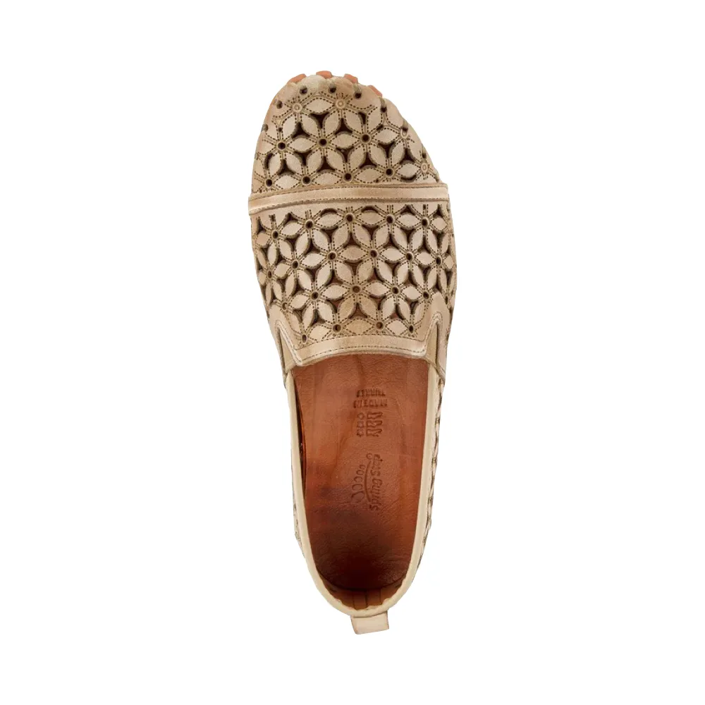 Spring Step Women's Flowerflow Slip On Flat (Beige)