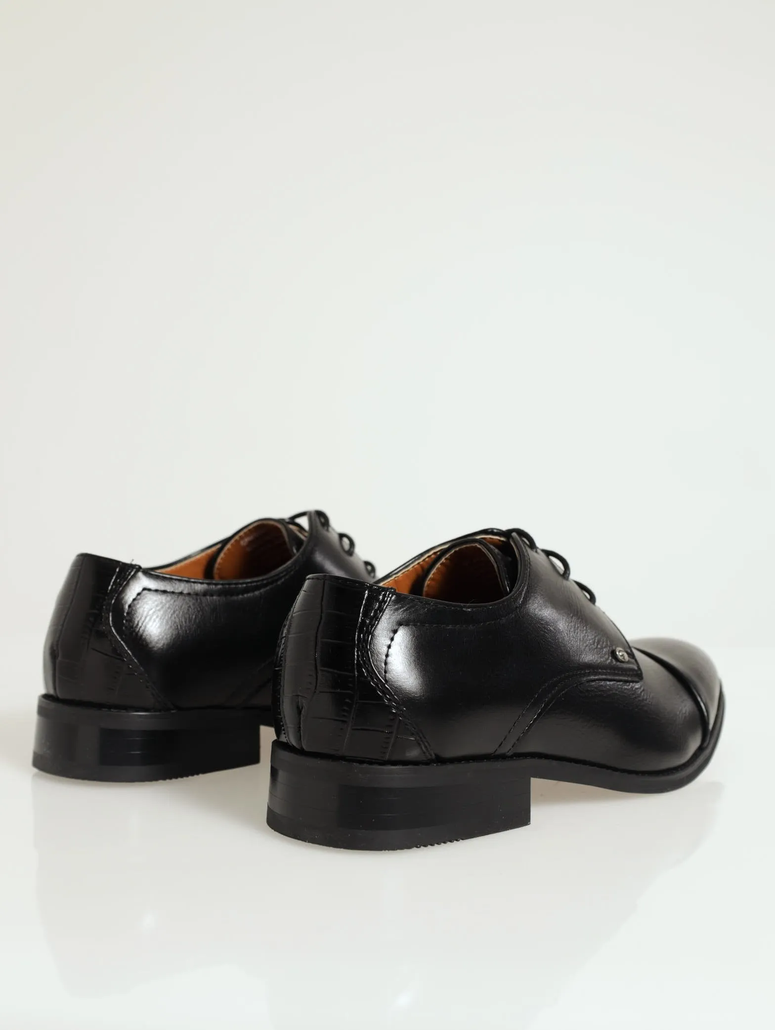 Toe Cap Lace-Up Loafer - Black