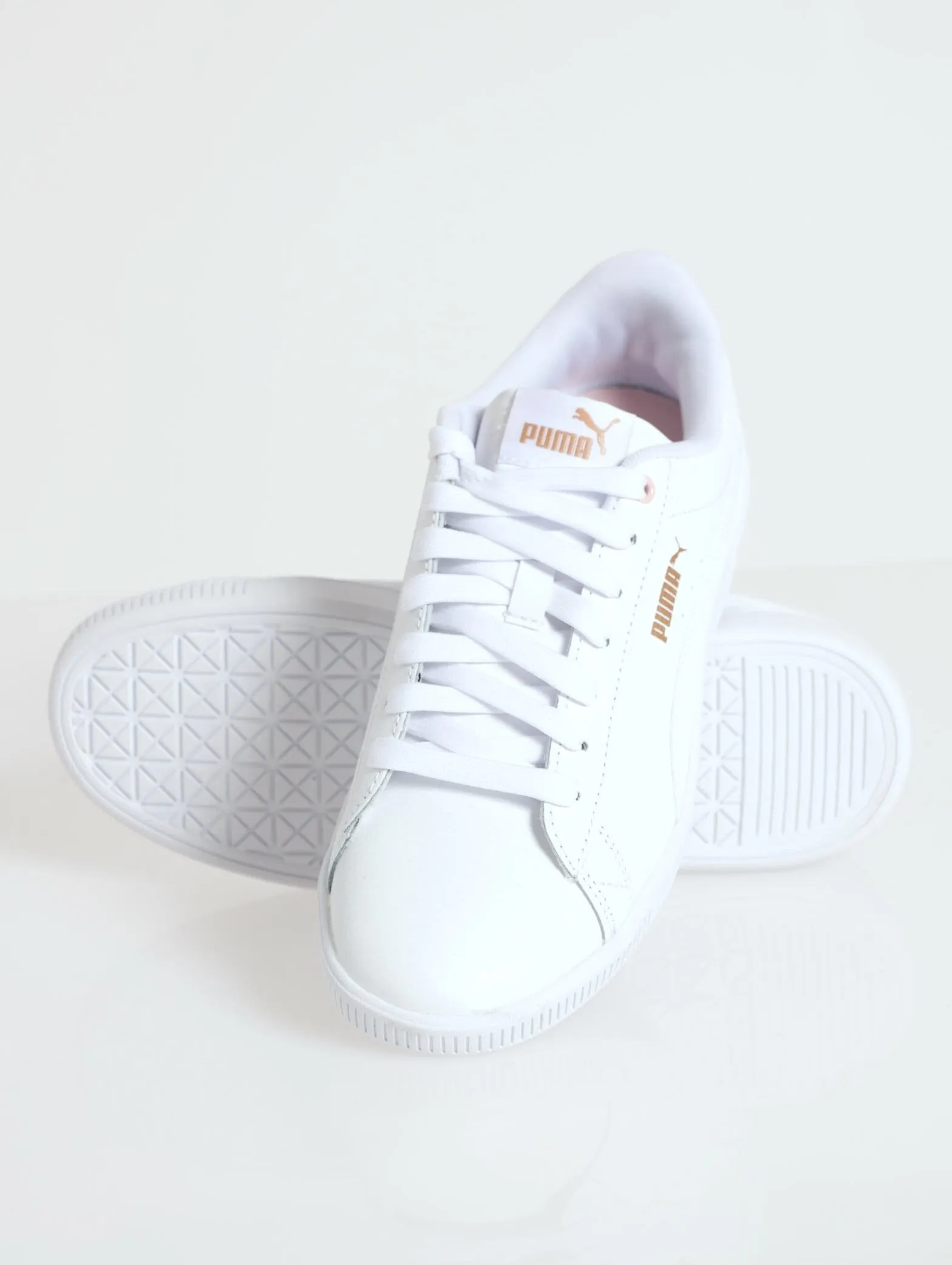 Vikky V3 Sneaker - White