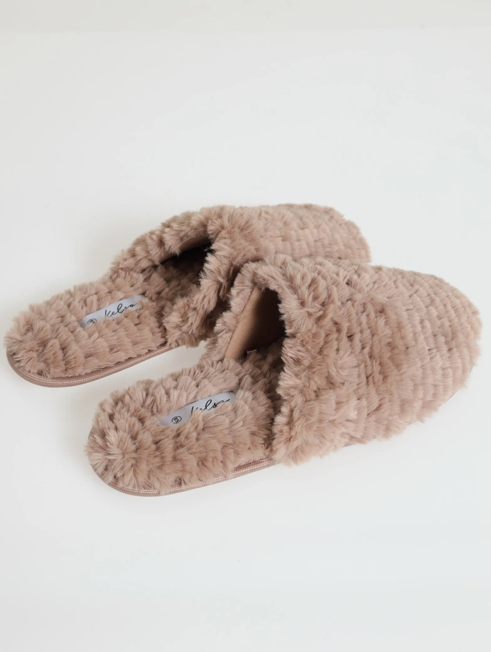 Waffel Fur Closed Toe Slipper - Oatmeal