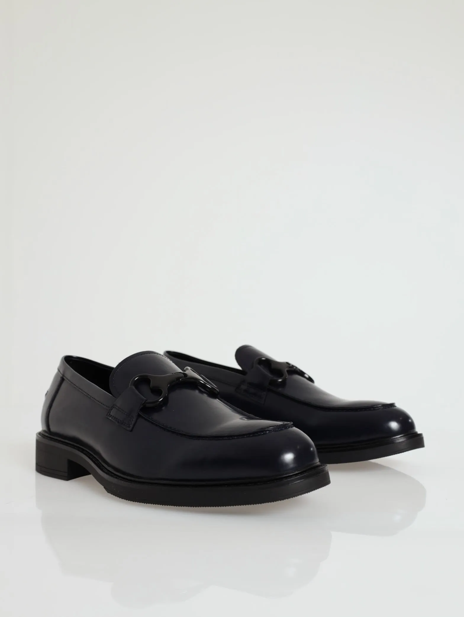 Woodward Mono Metal Trim Loafer - Navy